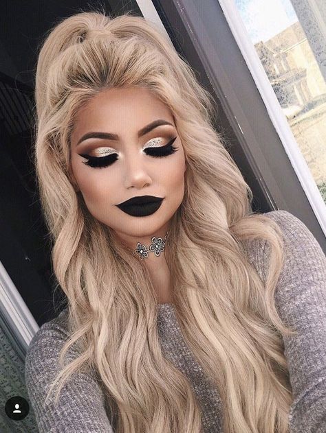 Beautiful makeup! Instagram: makeupbyalinna Makeup Cantik, Black Lipstick, Beauty Make-up, Dark Makeup, Full Face Makeup, Makeup Goals, Prom Makeup, Gorgeous Makeup, Love Makeup