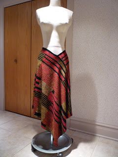 Rhonda's Creative Life: February 2011 Japan Skirt, Rok Outfit, How To Make Skirt, Skirt Tutorial, Coban, Sewing Skirts, Creative Life, Sewing Patterns Free, Knit Skirt