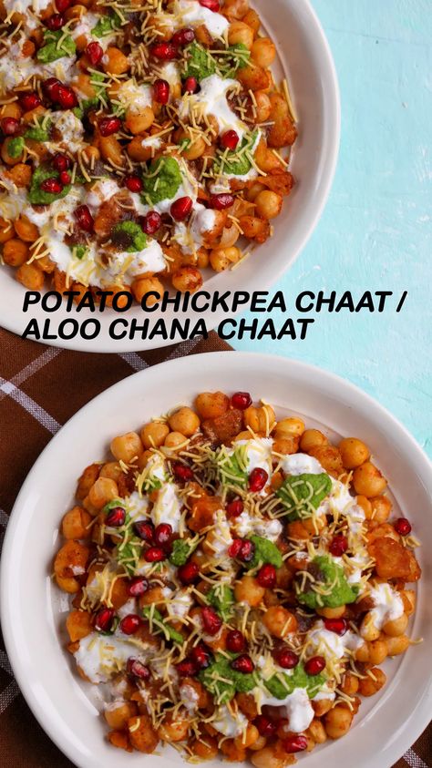 Aloo Papri Chaat Recipe, Chat Potatoes Recipes, Aloo Chana Chaat Recipe, Chole Chaat Recipe, Chana Chatpati Recipe, Potato Chaat Recipe, Chaat Masala Recipe, Indian Chats Recipes, Chana Chaat Recipe Pakistani