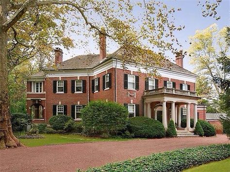 Southern Georgian Revival, Preppy House, Houses Exterior, Princeton New Jersey, John Russell, English Cottages, Antebellum Homes, Amazing Homes, Red Brick House