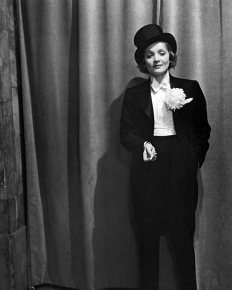 Marlene Dietrich 1920s Outfits, Silky Robe, Alfred Eisenstaedt, Tuxedo Women, Sewing Circles, Laetitia Casta, Marlene Dietrich, Catherine Deneuve, Life Pictures