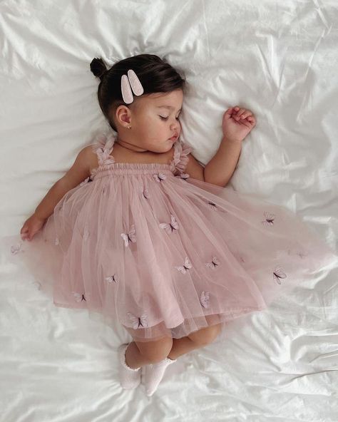 ʚɞ 1 Year Baby Girl Dresses, Baby Couture, Girls Formal Dresses, Baby Tutu, Butterfly Baby, Pink Tutu, Tutus For Girls, Baby Photoshoot