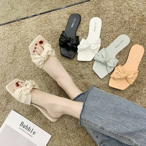 Elegant Shoes Heels, Women Sneakers Fashion, Casual Shoes Women Sneakers, Shoes Women Sneakers, Fancy Sandals, Pretty Sandals, Shoes Heels Classy, Fashion Shoes Heels, Fashion Shoes Sandals