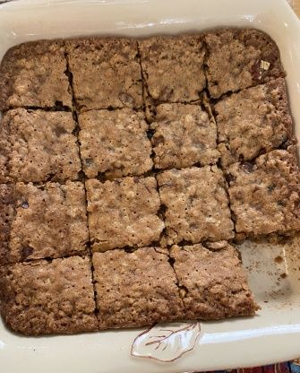 This is a thick, satisfying, tender, and chewy bar cookie/blondie. A perfect holiday recipe! Don't overcook, as you want these to be moist. I got this recipe from a great online blog, "Baking Bites". Oatmeal Raisin Squares, Oatmeal Raisin Bar Cookies, Oatmeal Raisin Cookie Bars Recipes, Small Batch Bar Cookies, Oatmeal Raisin Bars Recipe, Raisin Bars Old Fashioned, Raisin Bars Recipe, Bar Cookies 9x13, Oatmeal Raisin Cookie Bars