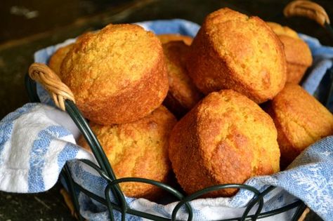 Sweet Potato (Queen) Cornbread. Photo by Marg (CaymanDesigns) Cracker Barrel Cornbread, Summer Cookout Side Dishes, Summer Side Dishes Recipes, Sweet Potato Cornbread, Grilled Side Dishes, Canning Sweet Potatoes, Cookout Side Dishes, Cornbread Muffins, Sweet Cornbread