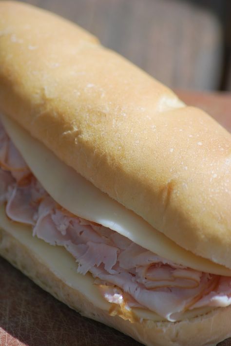 Jimmy Johns Bread, Subway Bread, Sub Sandwich, Baked Breakfast Recipes, Jimmy Johns, Bread Maker Recipes, Best Bread, Bread Appetizers, Delicious Sandwiches