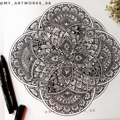 Intricate Mandala art Mandna Designs Rajasthani, Seed Of Life Mandala, Sacred Geometry Art Mandalas, Pen Art Doodle, Detailed Mandala, Mandala Sketch, Watercolor Mandala, Abstract Art Images, Mandala Patterns