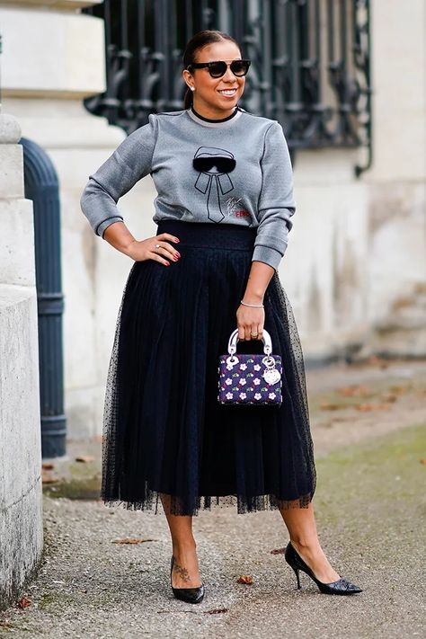 How to Wear Tulle, in 17 Street Style Photos – StyleCaster Black Tulle Skirt Outfit Formal, Tulle Mini Skirt Outfit, Tulle Skirt With Sneakers, Black Tulle Skirt Outfit Classy, Tulle Top Diy, Tulle Skirt Outfit Winter, Tulle Skirt Outfit Casual Street Style, Black Tulle Skirt Outfit, Tulle Skirt Outfits Casual