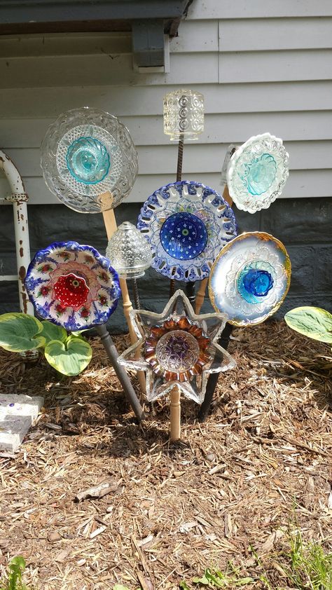 Recycled Glassware, Old Ceiling, Cup And Saucer Crafts, Yard Oasis, Yard Crafts, Glassware Garden Art, Glass Lamp Shades, Glassware Crafts, Ceiling Mount Light