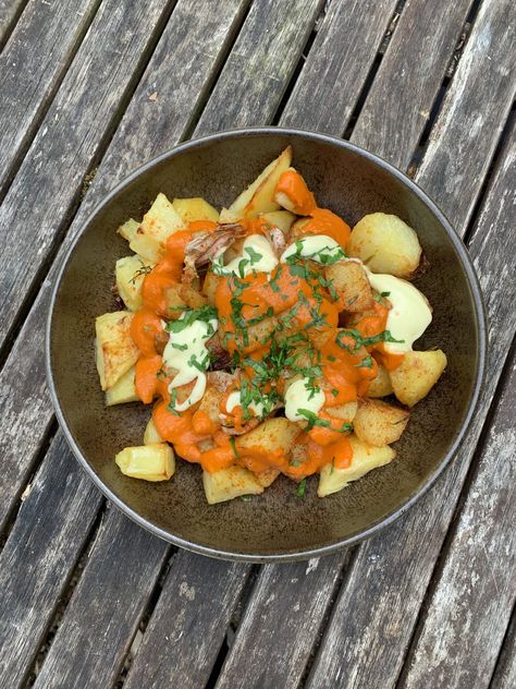 Papas Bravas Recipe, Spanish Seafood Paella, Authentic Spanish Recipes, Spanish Recipe, Tapas Dishes, Paella Recipe, Spicy Tomato Sauce, Cubed Potatoes, Spanish Tapas