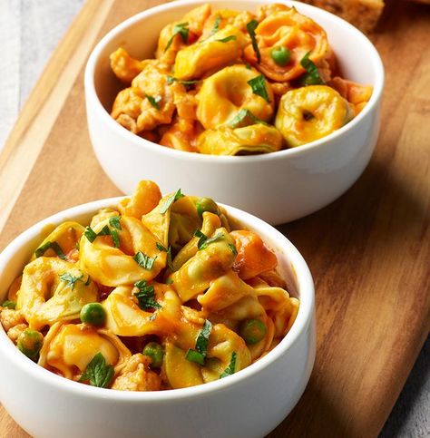 Tortellini with Chicken Sausage in Butternut Squash Sauce Tortellini With Chicken, Squash Sauce, Butternut Squash Pasta Sauce, Butternut Squash Sauce, Chicken Tortellini, Butternut Squash Pasta, Squash Pasta, Stop And Shop, Pasta Plates