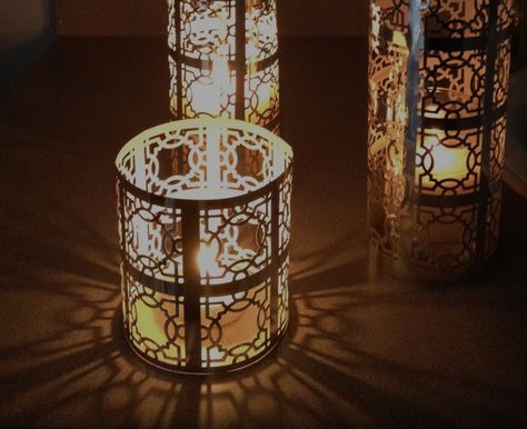 Magnificent Moroccan Party in your living room or a wedding reception theme! Diy Moroccan Lantern, Moroccan Lanterns Hanging, Diy Luminaries, Wedding Reception Themes, Wedding Hacks, Moroccan Party, Moroccan Tea, Moroccan Lantern, Lantern Craft