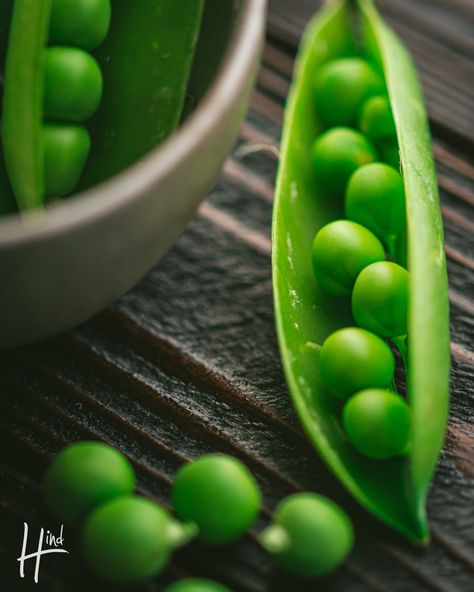 Green Peas Photography, Peas Photography, Green Pea Soup, Vegetable Art, Pea Soup, Green Peas, Fresh Fruits, 2024 Vision, Food Illustrations