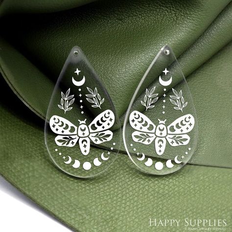 Charms, made of clear acrylic and printed with white Butterfly , are so nice for DIY Earrings and match any Jewelry Findings. Laser Cut Earrings Acrylics, Laser Cut Wood Earrings, Happy Jewelry, Earrings Charms, Laser Cut Jewelry, Laser Cut Earrings, Earrings Acrylic, Acrylic Shapes, Funky Earrings