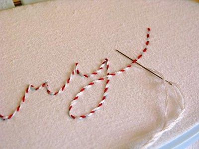 Cane Embroidery, French Sewing, Machine Embroidery Thread, Beads Embroidery, Embroidery Stitches Tutorial, Types Of Embroidery, Christmas Sewing, Running Stitch, Christmas Embroidery