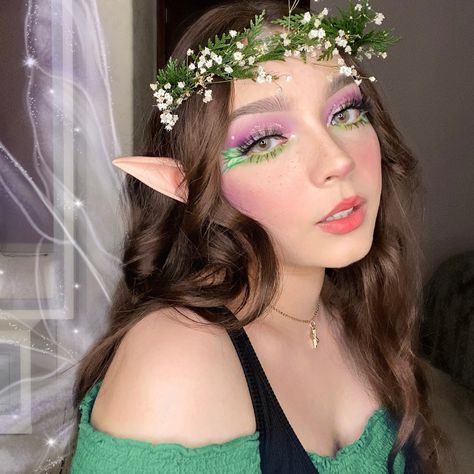 Fairy Halloween Makeup, Rave Hairstyles, Nature Fairy, Pixie Makeup, Halloweenský Makeup, Fairy Halloween, Set Painting, Fantasy Party, Fairy Halloween Costumes