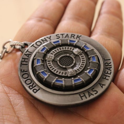 https://www.flipkart.com/aaravi-arts-arc-reactor-iron-man-spinner-key-chain/p/itm16089547f3c4a?pid=KECGR363XMT3Y5EQ Iron Man Gift, Arc Reactor, Doctor Strange, Key Chain, Iron Man, Keychains, Marvel, Key, India