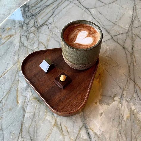 Coffee Pairing, Chocolate And Coffee, Four Season Hotel, Chocolate Pairings, Coffee Chocolate, Chocolate Chocolate, Chocolate Shop, Chocolate Coffee, Coffee Art