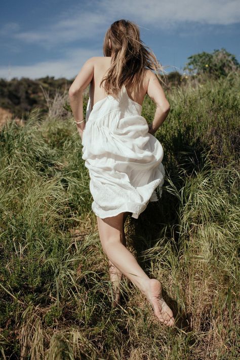 Freedom Photography, Bohemian Diesel, Bohemian Life, Shotting Photo, One With Nature, Wow Art, Wild Woman, Aesthetic Photography Nature, Wild And Free