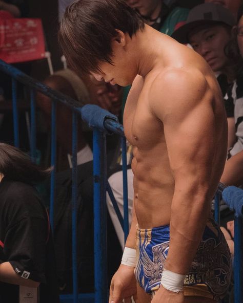 Kota Ibushi Japanese Athletes, Imagine Photo, Practice Poses, Kota Miura, Junggi Kim, Kota Ibushi, Cute Football Players, Male Pose Reference, Kenny Omega