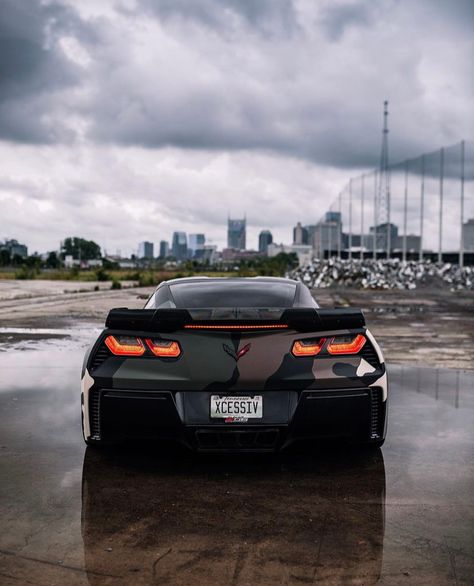 Dreamer Garage — Chevrolet Corvette C7 Z06 by skyvilaylack via... Corvette C7 Z06, C7 Z06, Chevrolet Corvette C7, Dream Cars Mercedes, Chevrolet Corvette Z06, Classic Corvette, Mom Car, Corvette C7, Corvette Z06