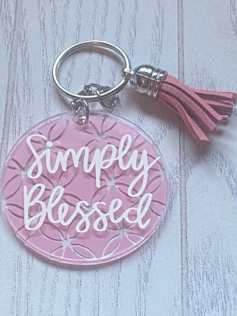 Acrylic Keychains Diy Cricut, Cricut Keychain Ideas, Acrylic Keychain Ideas, Projet Cricut, Mirror Keychain, Simply Blessed, Keychain Ideas, Acrylic Keychains, Planner Charms