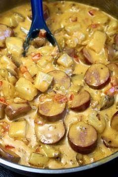 A food blog with recipes for everyday meals. Sausage And Potatoes Skillet, Sausage And Potatoes, Sausage Skillet, Potato Skillet, Smoked Sausage Recipes, Sausage Dishes, Fresh Potato, Cheesy Potato, One Skillet Meals