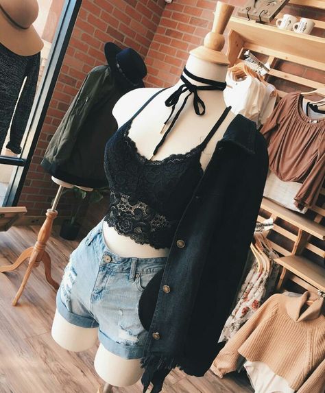 Revealing Top Outfits, Revealing Outfit Casual, Outfit Ideas Female, Spicy Outfits, Korean Fashion Ideas, Korean Fashion Trends, Really Cute Outfits, Edgy Outfits, Korean Outfits