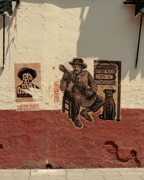 Dumpcito de las calles llenas de linoles e historia de una conquista en el centro de Oaxaca #oaxaca #sony #fotografia | Instagram Vintage Mexico Aesthetic, Oxacana Mexico, Oaxaca Art, Oaxacan Art, Latino Art, Mexican Culture Art, Mexico History, Pancho Villa, Mexico Design