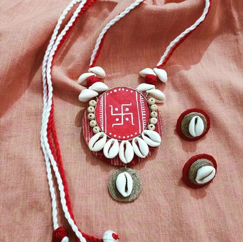 Handmade jewellery making with love ❤️ Affordable price and also customised Navratri Outfits, Navratri Jewellery, Painted Jewellery, Fabric Bangles, Oxidised Jewelry, Diy Necklace Making, Earrings Diy Handmade, Diy Jewellery Designs, Jewellery Diy