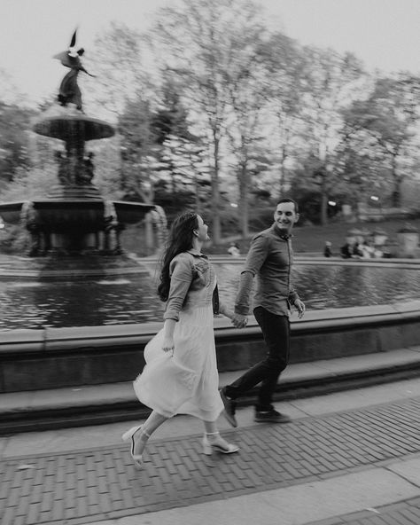 Love like the movies in Central Park. And during cherry blossom season, MAGIC! #2024bride #2025bride #destinationweddingphotographer #nycweddingphotographer nyc engagement session, nyc photographer, engagement session inspo Central Park Couple Photoshoot Winter, Central Park Engagement Shoot Fall, Central Park Wedding Photos, New York Couple Photoshoot, Central Park Couple Photoshoot, Couple Pl, Central Park Photoshoot, Central Park Engagement Shoot, Love Like The Movies