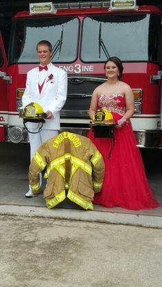 Highschool Prom, Prom Picture Ideas, Prom Picture, Senior Pictures Ideas, Prom 2023, Fire Fighters, Prom Photos, A Night To Remember, Prom Pictures