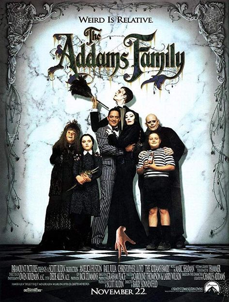 Con artists plan to fleece an eccentric family using an accomplice who claims to be their long-lost uncle. Addams Family Film, The Addams Family Movie, Addams Family Poster, Halloween Films, Family Movie Poster, Addams Family Movie, Addams Familie, Best Halloween Movies, Anjelica Huston