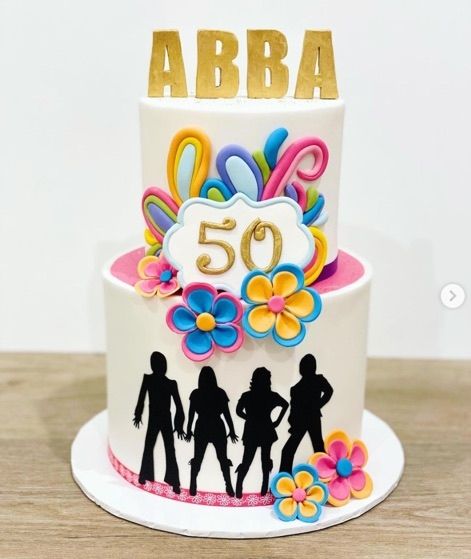 Abba Cake Ideas, 70s Style Birthday Cake, Abba Themed Cake, Abba Silhouette, Abba Birthday Cake, 70s Cake, Abba Party, Music Themed Cakes, 17 Birthday Cake