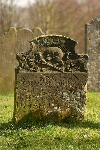 Nice beat up pirate grave marker that I found on flicker Halloween Gravestones, Cemetery Statues, Cemetery Headstones, Halloween Graveyard, Halloween Tombstones, Pirate Art, Old Cemeteries, Cemetery Art, Angel Statues