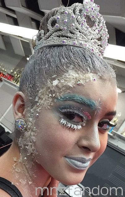 [S5E4] Kalani Hilliker in the dressing room in full hair and makeup. Dance Competition Makeup, Dancing On Stage, Competition Makeup, Dance Moms Costumes, Business Ideas For Women, Kalani Hilliker, Dance Competitions, Dance Moms Pictures, Dance Moms Dancers