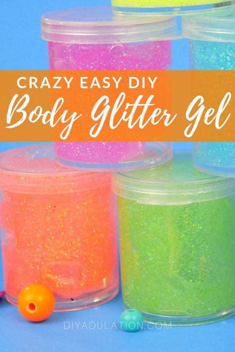 Crazy Easy DIY Body Glitter Gel | In addition to being crazy easy to make and saving you a ton of money, this DIY body glitter gel is a fantastic party favor for sleepovers!  #diy #bodyglitter #partyfavors Diy Body Glitter, Diy Glitter Glasses, Diy Crayons, Cosmetic Grade Glitter, Glitter Crafts, Diy Beauty Recipes, Glitter Art, Diy Cans, Glitter Diy