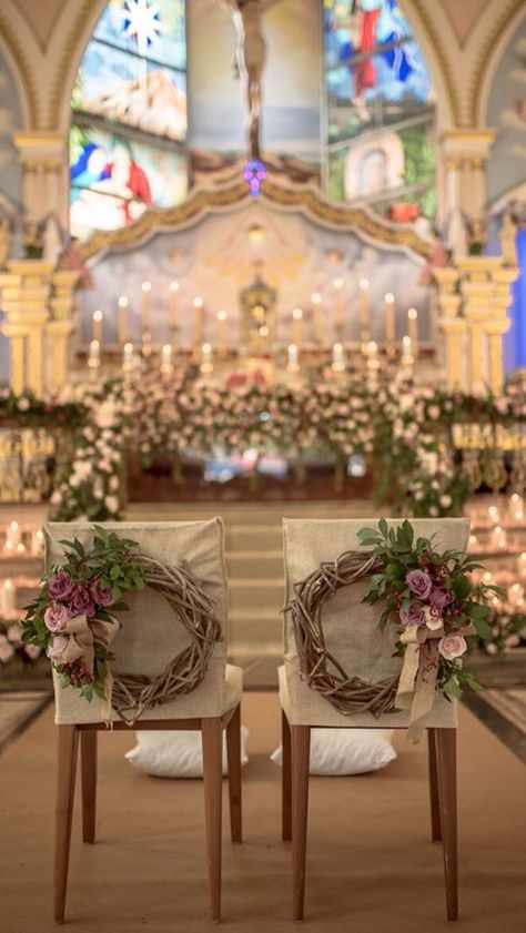 Kerala Christian Wedding Stage Decor, Christian Wedding Stage Decoration, Kerala Christian Wedding, Marriage Hall Decoration, Wedding Sofa, Christian Wedding Dress, Christian Wedding Gowns, Christian Wedding Ceremony, Engagement Stage Decoration