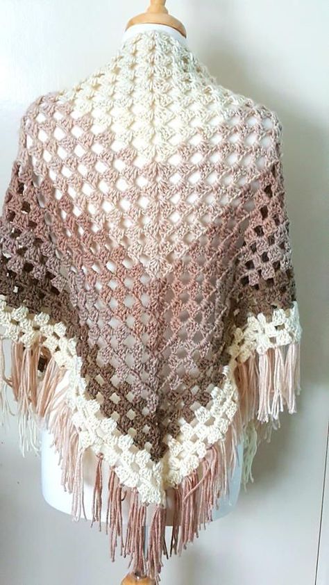 Crochet Prayer Shawls, Poncho Au Crochet, Crochet Shawl Free, Crocheted Shawl, Crochet Wrap Pattern, Crochet Poncho Free Pattern, Poncho Crochet, شال كروشيه, Crochet Shawl Pattern Free