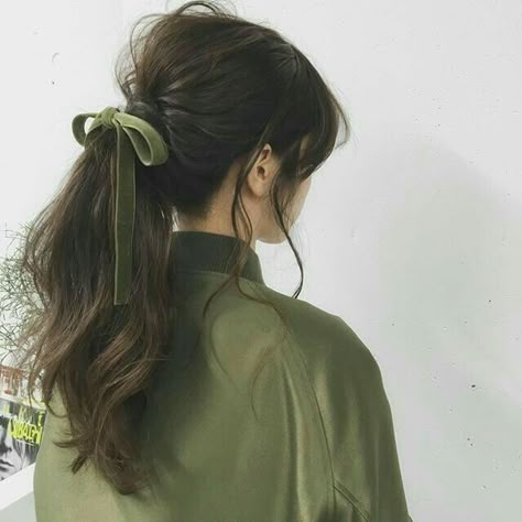 80s Hair, A Ponytail, Peinados Fáciles Para Cabello Corto, Sailor Jupiter, Sailor Venus, Grunge Hair, Aesthetic Hair, Pretty Hairstyles, Hair Looks