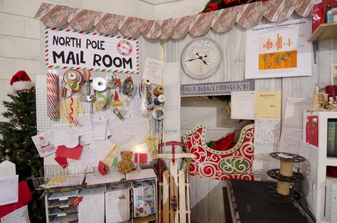 Santa's Workshop 2012: conveyer belt, mail room, and tools. Santa’s Post Office, Agritourism Activities, Grotto Ideas, Santa's Grotto, Christmas Cubicle, Christmas Cubicle Decorations, Casa Hobbit, Office Cubicles, Toy Workshop