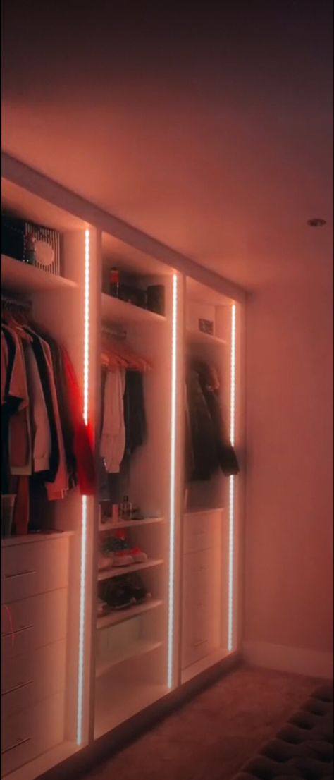 Light Up Closet, Led Walk In Closet, Led Lights In Closet, Wall Closet Ideas Bedroom, Lights For Closet, Led Wardrobe, Light Wardrobe, Tiny Closet, Open Wardrobe