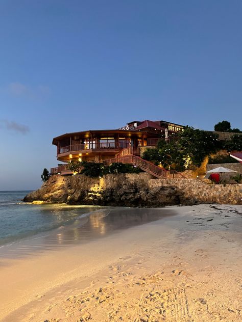 Tropical Hotel St Barth, Eden Rock St Barth, St Barts Aesthetic, St Barths Aesthetic, Barbados Aesthetic, St Barts Island, Saint Barts, Millionaire Homes, Eden Rock