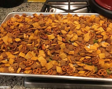 Crispix Snack Mix Recipe Savory, Crispix Mix Recipes Original, Crispix Snack Mix Recipe Christmas, Original Crispix Mix Recipe, Crispix Recipes, Crispix Mix Recipes, Cereal Snack Mix Recipes, Savory Snack Mix Recipes, Snack Mix Recipes Savory