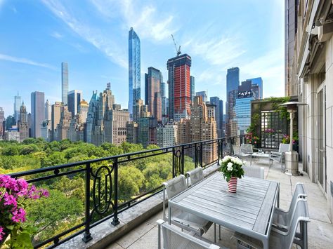 The view from Sting's terrace, 15 Central Park West, Penthouse Apartment Nyc, New York City Apartment Luxury, Manhattan Apartment Interior, Central Park Apartment, Appartement New York, 432 Park Avenue, Nyc Central Park, Penthouse View, Manhattan Penthouse