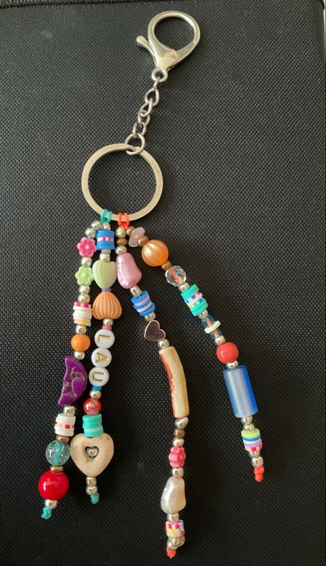 Backpack Charms Aesthetic, Handbag Charms Diy, Bag Charms Diy, Diy Bag Charm, Beads Strap, Indie Jewelry, Backpack Charm, Girly Accessories, Bag Charms