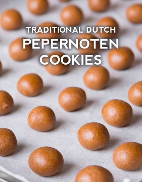 Dutch Windmill Cookies, Dutch Christmas Food, Dutch Desserts, Dutch Treats, Spiced Cookies, Dutch Cookies, Netherlands Food, Dutch Cuisine, Heritage Recipes