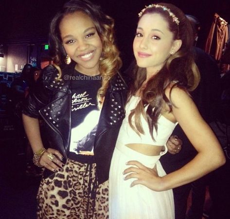 China Mclain, Disney Descendants Movie, Old Disney Channel, Anne Mcclain, 2010s Nostalgia, China Anne Mcclain, China Anne, Childhood Tv Shows, Ariana Grande Style