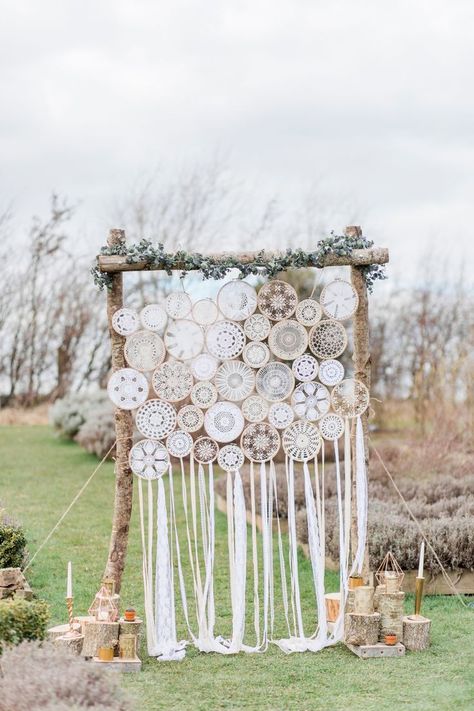 Wall Embroidery, Macrame Wedding Backdrop, Wedding Hoop, Embroidery Hoop Wall, Bohemian Style Wedding, Embroidery Hoop Wall Art, Hoop Dreams, Macrame Wedding, Greenhouse Wedding