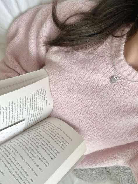 Reading Motivation, Book Vibes, Pink Lifestyle, Pretty Pink Princess, Pink Life, Pink Pilates Princess, Pink Pilates, Pilates Princess, Pink Girly Things